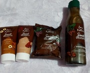 Oriflame Kremowy żel pod prysznic Love Nature Sweet Delights z masłem kakao