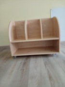 Biblioteczka dziecięca na kółkach – stan idealny