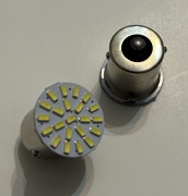 Żarówki LED Białe P21W Wsteczne Kierunkowskaz