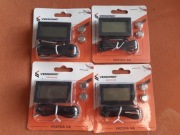 Elektronicnzy zegar z czujnikiem na kabli