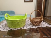 Ceramiczny i wiklinowy koszyczek