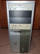 Komputer retro Pentium 4 gratis 2 monitory i licencja Windows XP