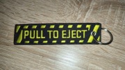 Zawieszka PULL TO EJECT jak Remove Before Flight RBF / CZARNO ZÓŁTA / HAFT