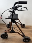 Rollator TAiMA M chodzik Balkonik rehabilitacyjny z siedzeniem składany