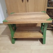 Stolik okolicznościowy