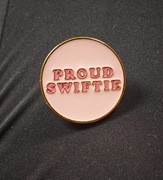 Przypinka emaliowana Taylor Swift