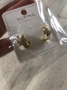 Piekne kolczyki kwadraty serca fajne zapięcie Xuping 