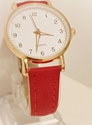 Nowy z baterią. Damski zegarek kwarcowy klasyczny.