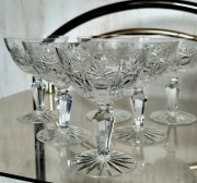 Kryształowe kieliszki do szampana