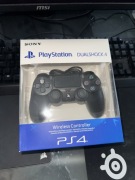 Nowy w pudełku pad do PlayStation 4 czarny