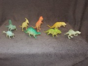 dinozaury fluorescencyjne 8szt świecą w ciemności
