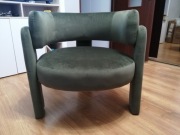 Fotel wypoczynkowy o zaokrąglonym kształcie  COLAMY w kolorze khaki