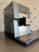 Krups Intuition Preference+ EA875U (tytanowy)