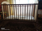 Łóżeczko dziecięce drewniane