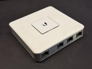 Ubiquity UniFi Security Gateway (USG)