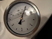 Manometry fi 63 mm z przyłączem tylnym