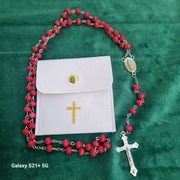 Różaniec do Pierwszej Komuni Św.z wizerunkiem MB z Gwadelupe + etui na