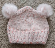 5.10.15 Nowa czapka dziewczęca, r. 52, 1-2l