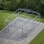 Garaż wolnostojący- konstrukcja stalowa 