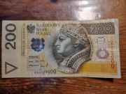 Pieniadz 200 zł super numer 