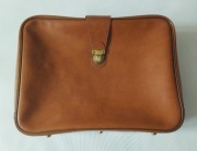 Walizka retro z PRL-U skórzana design 