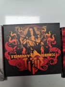 Titus Tommy Gunn - La Peneratica Svavolya + autografy