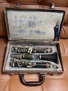 Klarnet G H Huller z walizka model 880