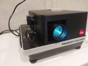 Rzutnik LEITZ PRADOVIT CA250 projektor slajdy przeżrocza