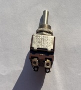 Przełącznik lewo prawo P2T-8