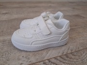 Buty dziecięce sportowe, białe - rozm 25