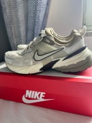 Buty Nike V2K Run Brown brązowe damskie rozmiar 39 25 cm z pudełkiem