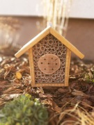 Hotel domek ul budka dla owadów pszczół murarek