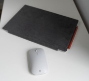 Microsoft Surface Pro 7, Surface Pen, Klawiatura Brydge, Etui