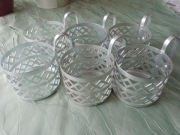 Koszyczki/ uchwyty do szklanek z okresu PRL. Aluminiowe. Cena za sztukę.