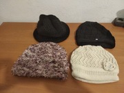 Czapki damskie stan bdb