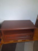 Klasyczna szafka RTV 