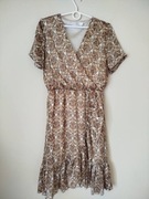 Wygodna lekka sukienka rozmiar 38