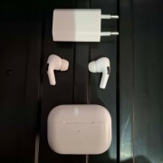 Apple AirPods Pro1 gen A2083 Słuchawki + Etui + Ładowarka