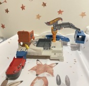 Hot Wheels Ucieczka z portu motorówka zestaw GGF90 tor zabawka dla autek