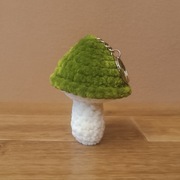 brelok handmade amigurumi grzybek