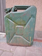Metalowy Stary kanister 20 litrów  
