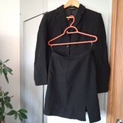 Wełniana garsonka r. M, marynarka + spódnica