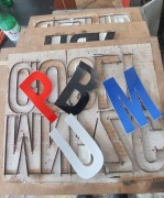 wykrojniki liter samoprzylepnych 12 cm