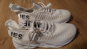Buty letnie sportowe rozm. 43