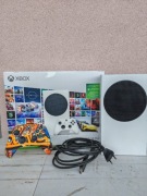Sprzedam Xbox Series S 512 GB – w idealnym stanie!