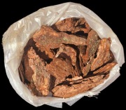 Kora sosnowa GRUBA RĘCZNIE WYBIERANA 10szt / DAIMEX