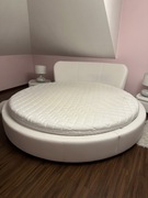 Łóżko okrągłe białe