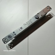Samozamykacz ukryty Assa Abloy DC840 wpuszczany w drzwi ukryty srebrny G892