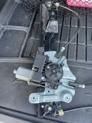 Silniczek do szyby  Drzwi lewe Astra j