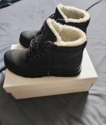 Bardzo dobry stan Quiksilver r. 40